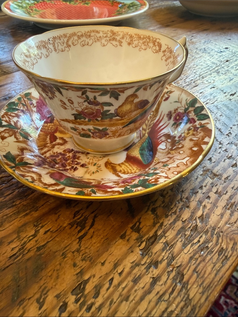 Royal Crown Derby White and Gold Olde Avesbury Teacup Mark